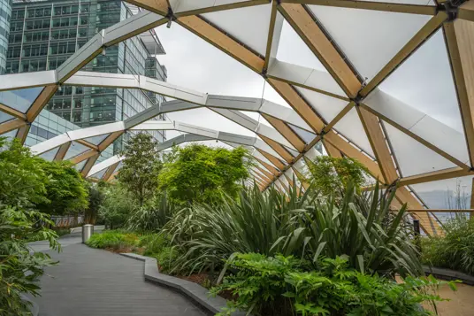 Photovoltaic roof in Canary Wharf